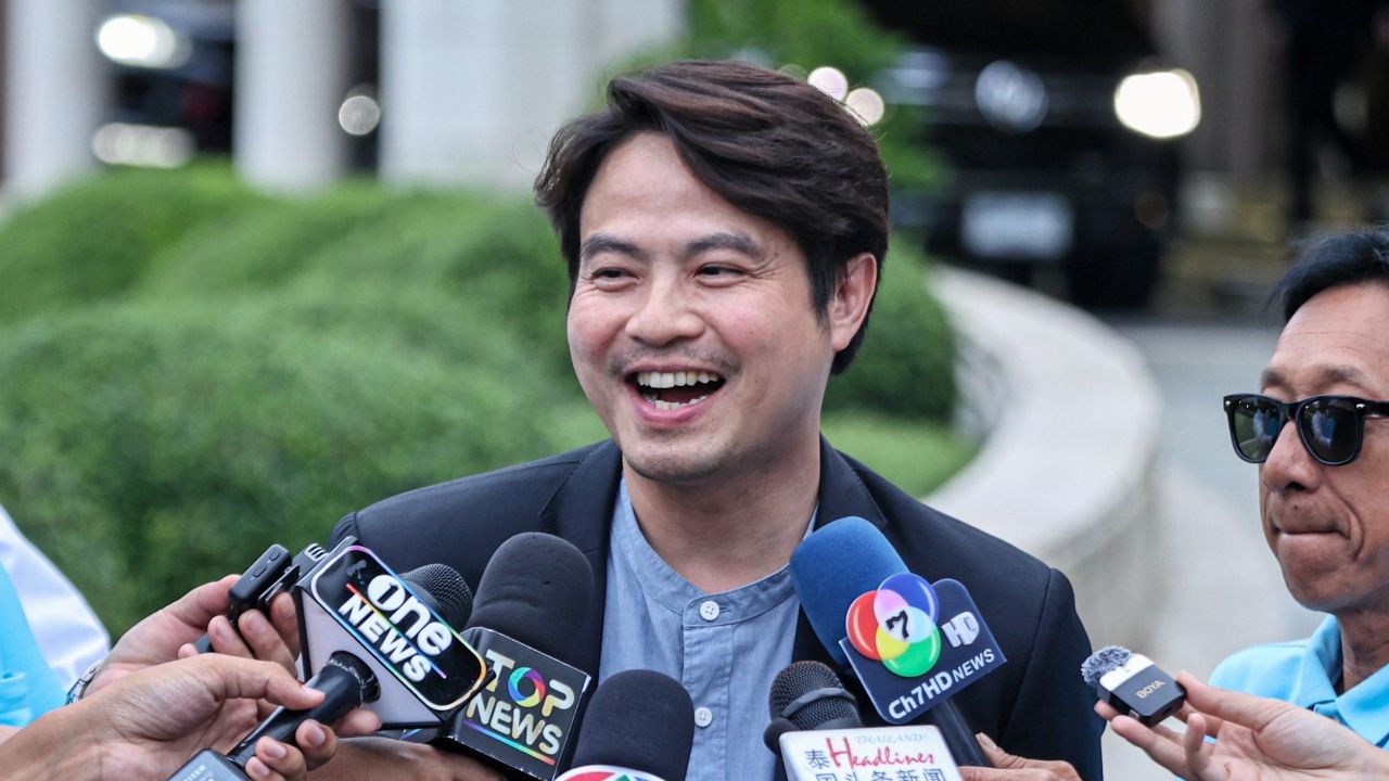 ประวัติของภราดร ปริศนานันทกุล กับโอกาสชิงตำแหน่งประธานสภาฯ