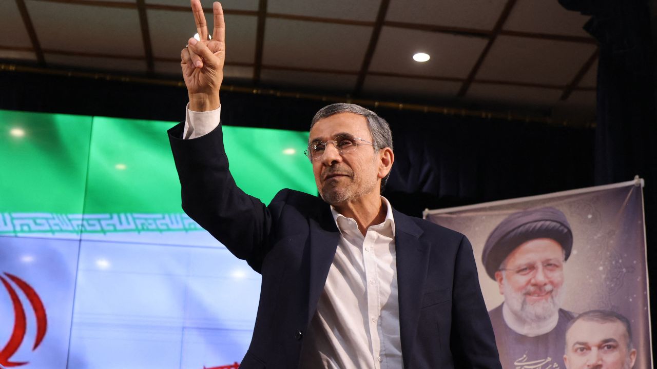 ประวัติ 'มาห์มูด อาห์มาดีเนจาด' อดีตผู้นำอิหร่าน