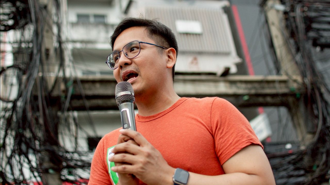 เอกราชขอโทษคำพูดรุนแรง ค้านตั้งคณะกรรมการเสมอภาคพรรคประชาชน