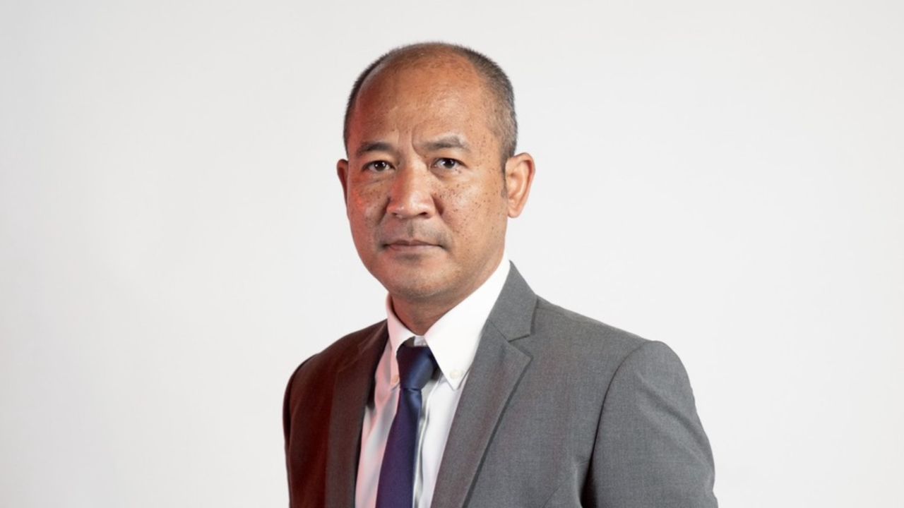 เลขาธิการพรรคประชาชนเตรียมยกระดับการพูดคุยหลังเอกราชโพสต์ค้านทนายแจม