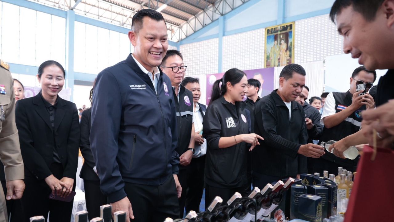 รมว.อุตสาหกรรมส่งเสริมวิสาหกิจชุมชนสู่มาตรฐานสากล