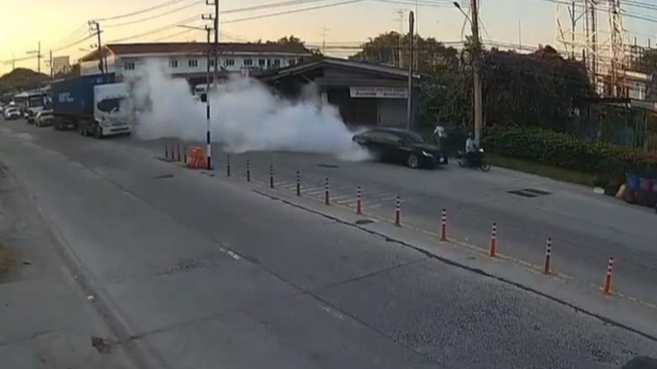 ภรรยาร่วมมือชายสนิท วางระเบิดรถของกิ๊กสามี รอดตายหวุดหวิด