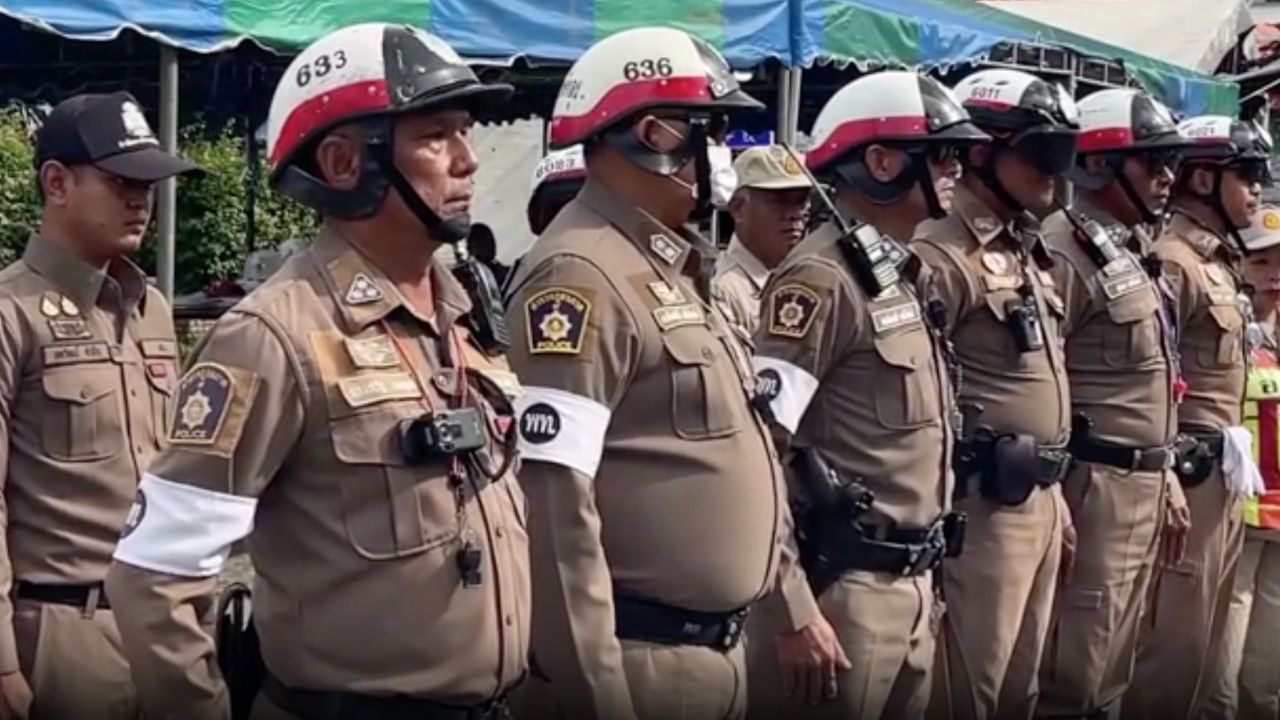 ตำรวจพัทลุงเข้มงวดวินัยจราจรช่วงเทศกาลปีใหม่ แม้มีดราม่าผู้ว่าฯ