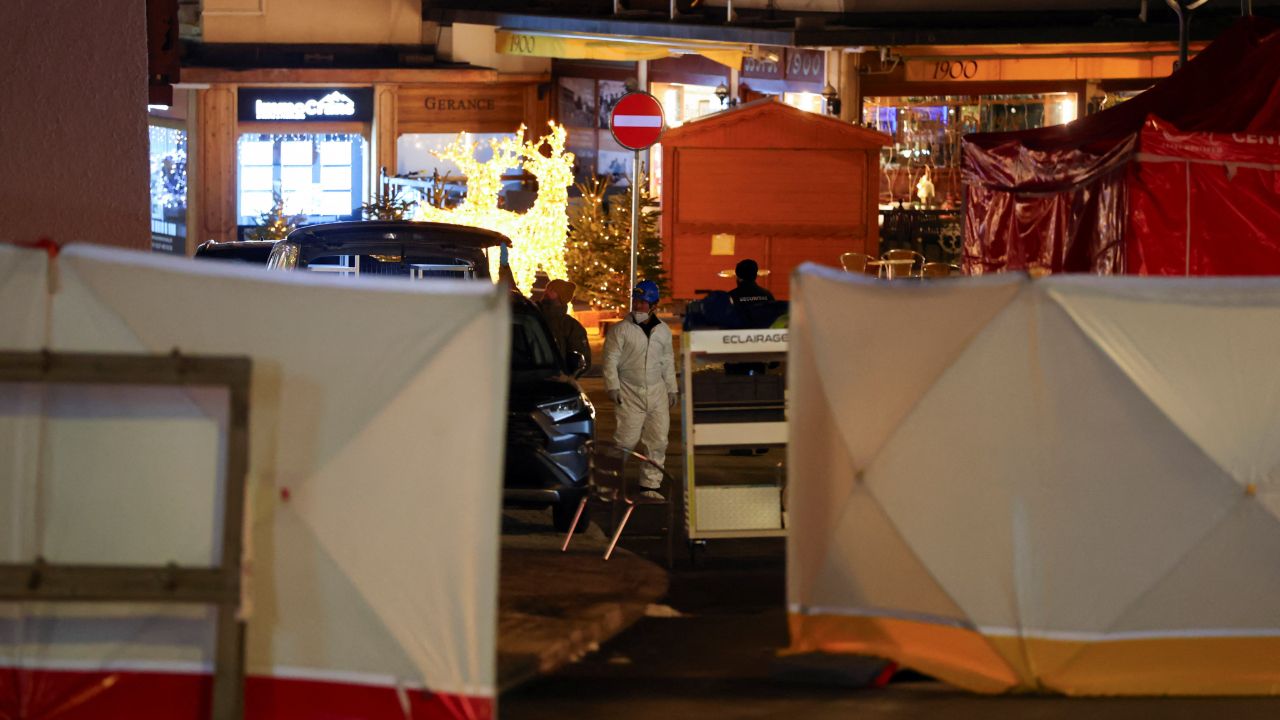 ไฟไหม้สกีรีสอร์ทในสวิตเซอร์แลนด์คร่าชีวิต 40 ราย บาดเจ็บอีก 115 คน