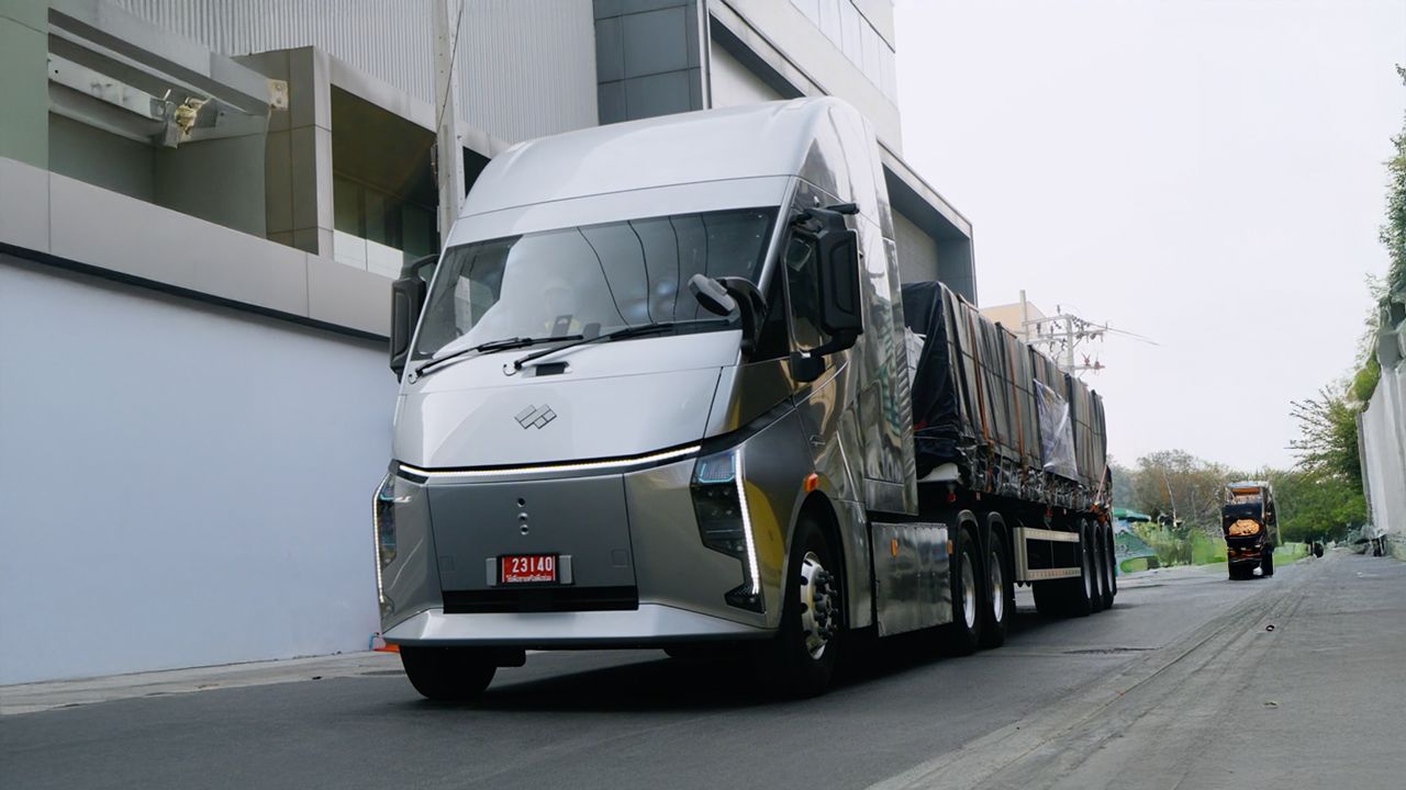 DeepWay Star 6x4 รถหัวลากไฟฟ้า ราคา 6.5 ล้าน เปิดตัวในตลาดอาเซียน