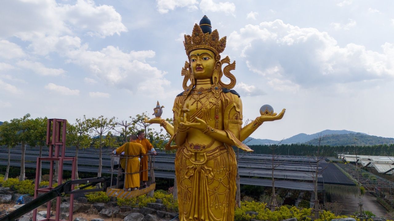 พิธี 'อารัฟไนลัค' ที่สวนนงนุชพัทยา เปิดสักการะพระโพธิสัตว์อวโลกิเตศวร