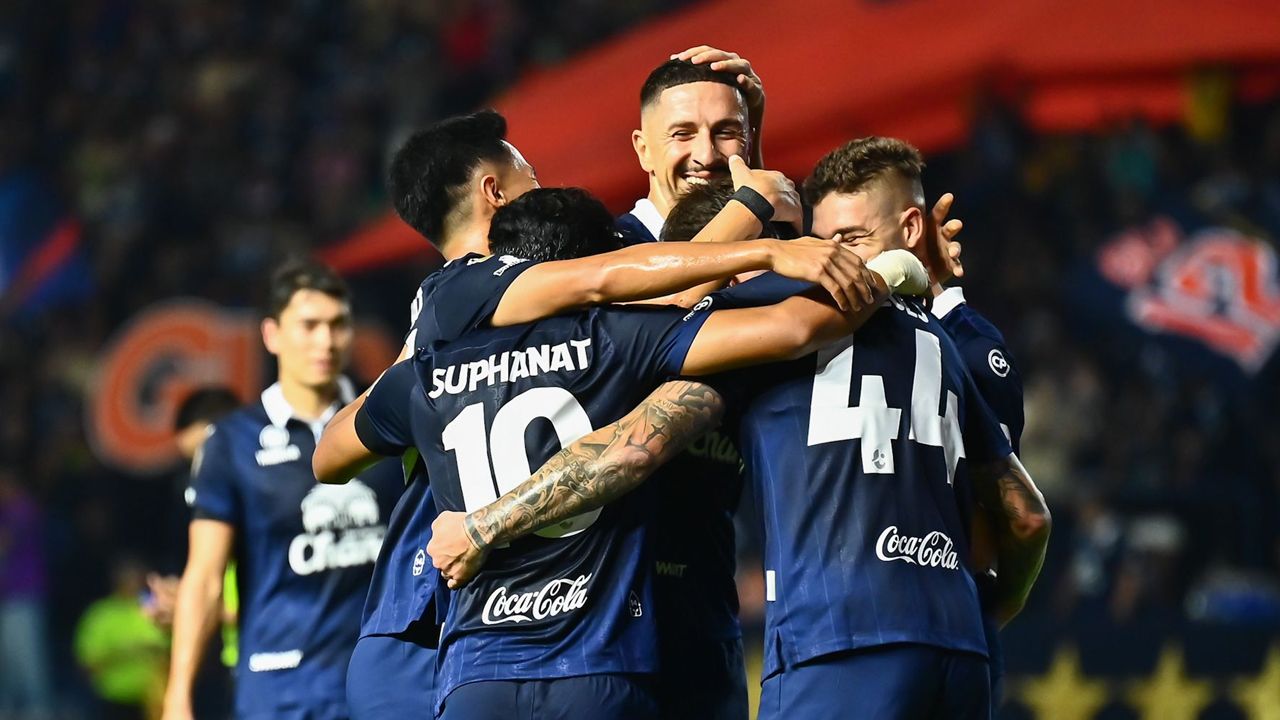 ผลบอลวันนี้ โดนก่อนแล้วไง! บุรีรัมย์โหดจัด ยิงคืน 8 ประตูรวด ถล่มเชียงราย ยึดจ่าฝูงเหนียวแน่น