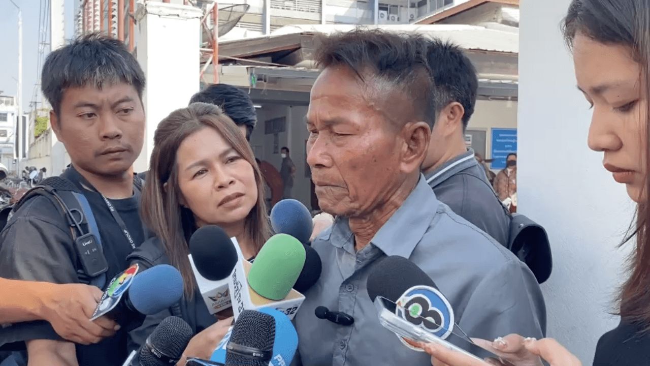 พ่อผู้สูญเสียเผยเศร้ารับศพลูกสาวจากเหตุเครนตกทับรถไฟ