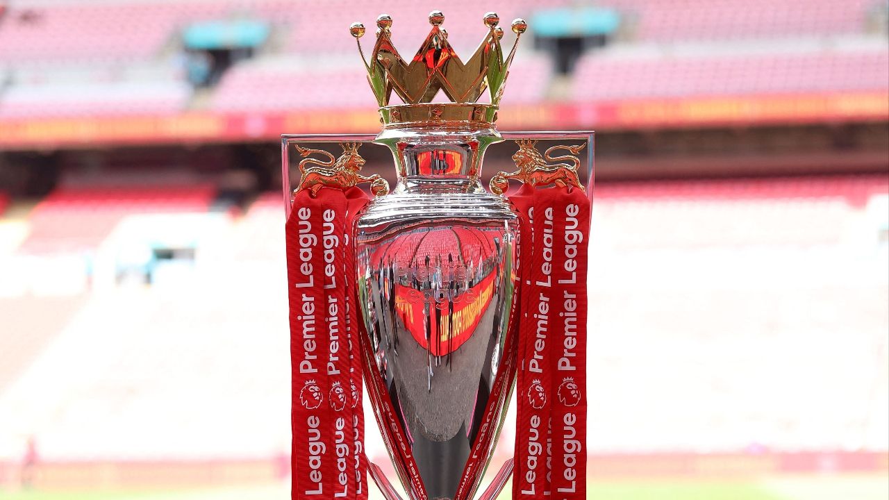 สุดเซอร์ไพรส์ "ซูเปอร์คอม" ทํานาย 6 ทีมเต็งแชมป์พรีเมียร์ลีก ล่าสุด 1 ทีมกลับมามีลุ้น