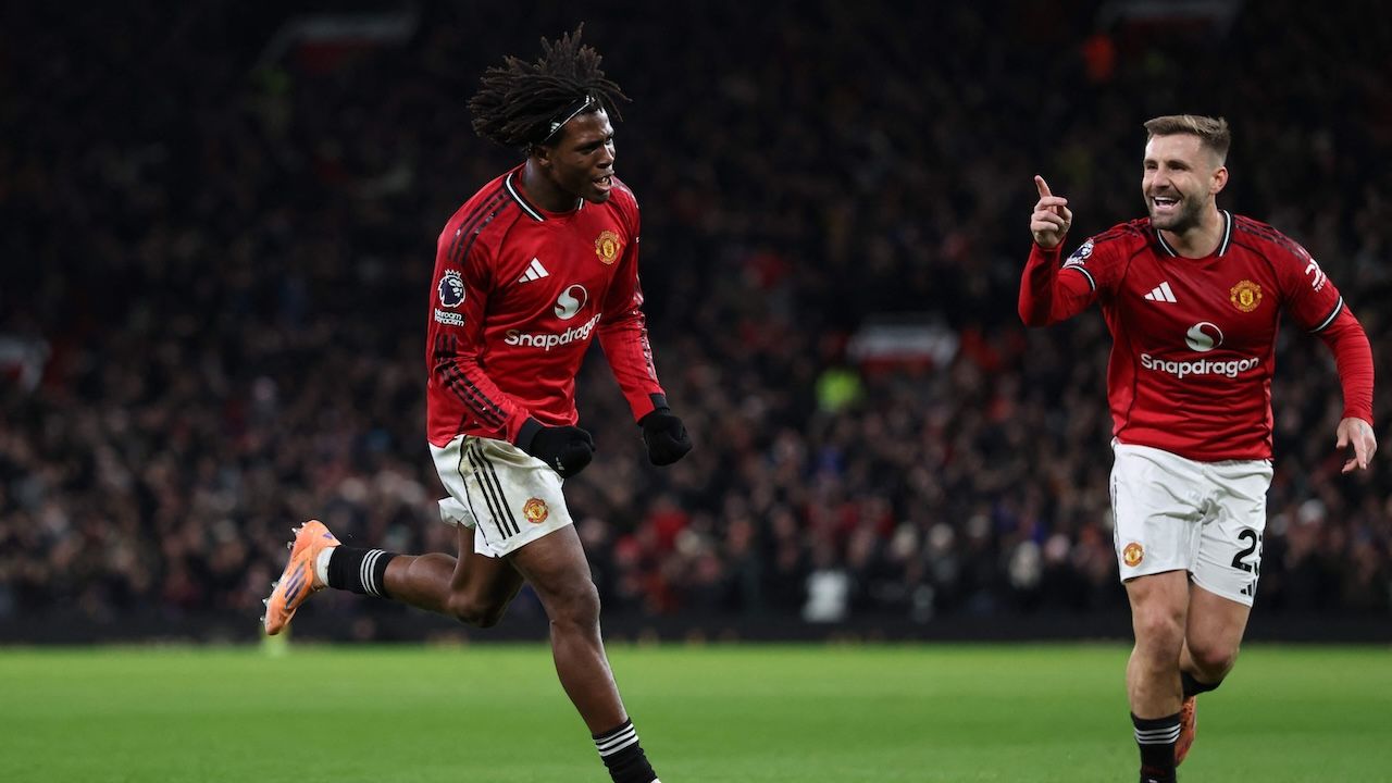 คิดอะไรอยู่ ดอร์กู เล่าวินาทียิงสุดสวยช่วย แมนยู ปราบ นิวคาสเซิ่ล