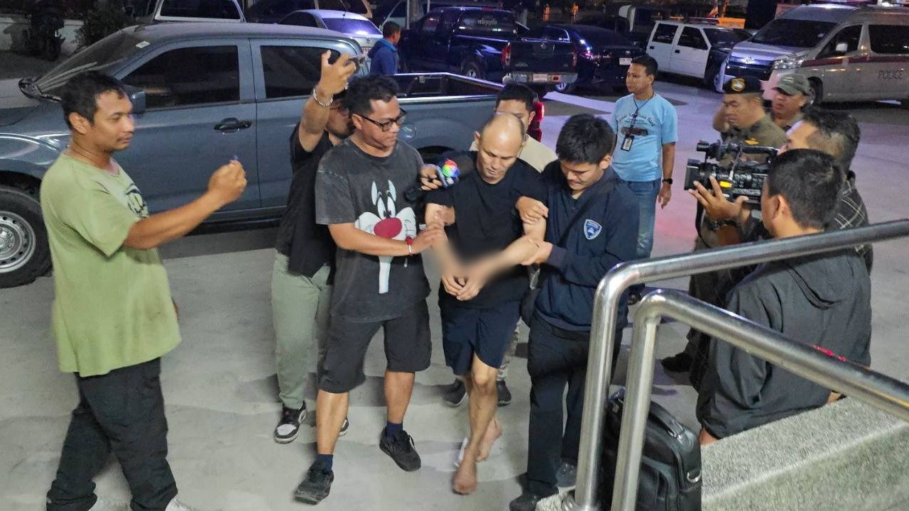 ต๊อก คลองเตย เข้าสอบสวน อ้างป้องกันตัว ไม่ได้ยิงตำรวจ