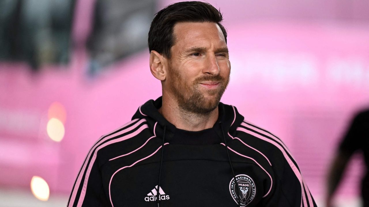 ลือสนั่น "ทีมดังพรีเมียร์ลีก" พิจารณายืม เมสซี่ เสริมความโหด