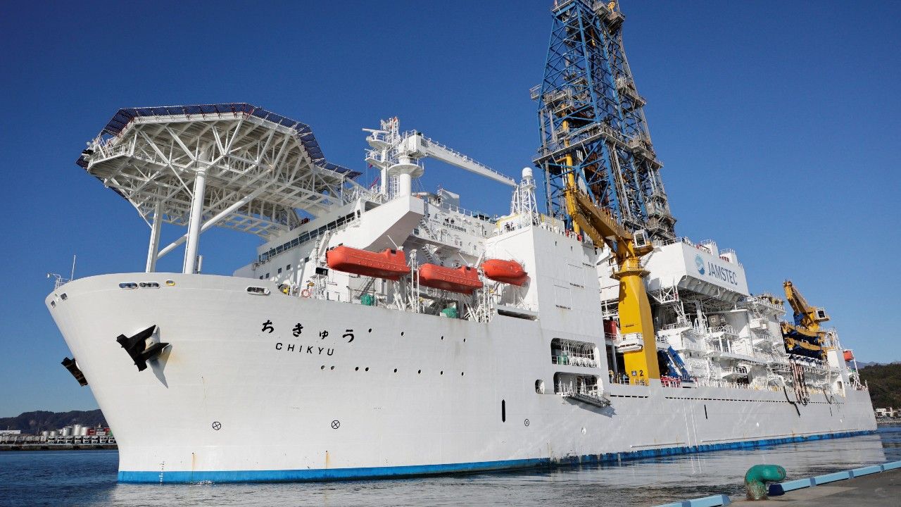 ญี่ปุ่นเริ่มภารกิจขุดแร่หายากจากทะเลลึก หวังลดการพึ่งพาจีน