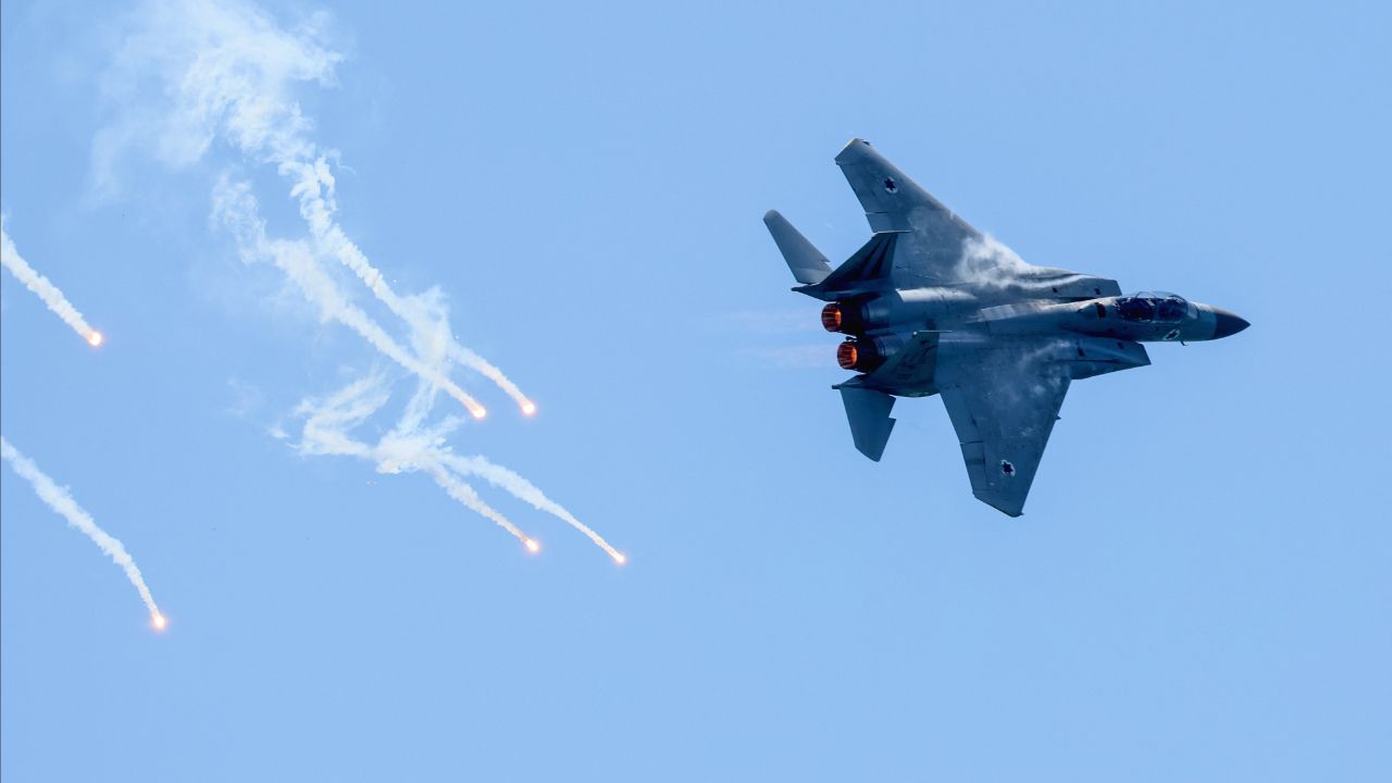 สหรัฐฯ เปิดปฏิบัติการโจมตีไอซิสในซีเรีย ล้างแค้นชาวอเมริกัน