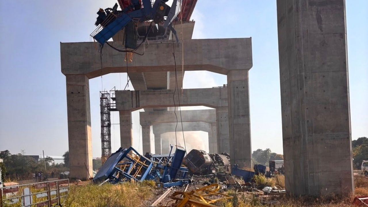 อัปเดตยอดผู้ประสบเหตุเครนตกใส่รถไฟ 86 ราย เสียชีวิต 22 ราย