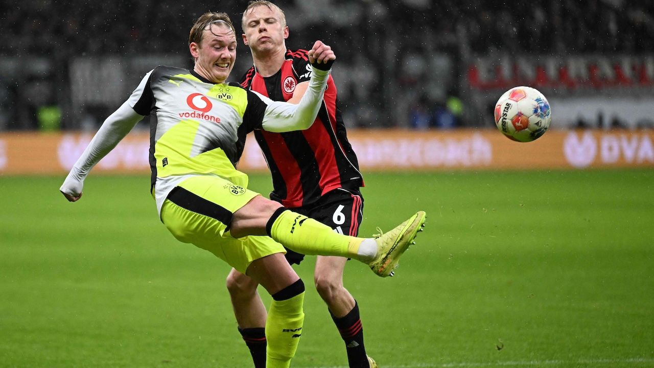 ผลบอลบุนเดสลีกา ดอร์ทมุนด์ ไล่เจ๊า แฟรงค์เฟิร์ต นาทีบาป ผลบอลเมื่อคืน