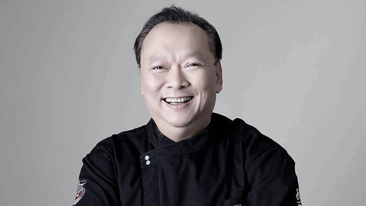 สุดเศร้า "เชฟสมศักดิ์ รารองคำ" นายกสมาคมเชฟประเทศไทย จากไปอย่างสงบ