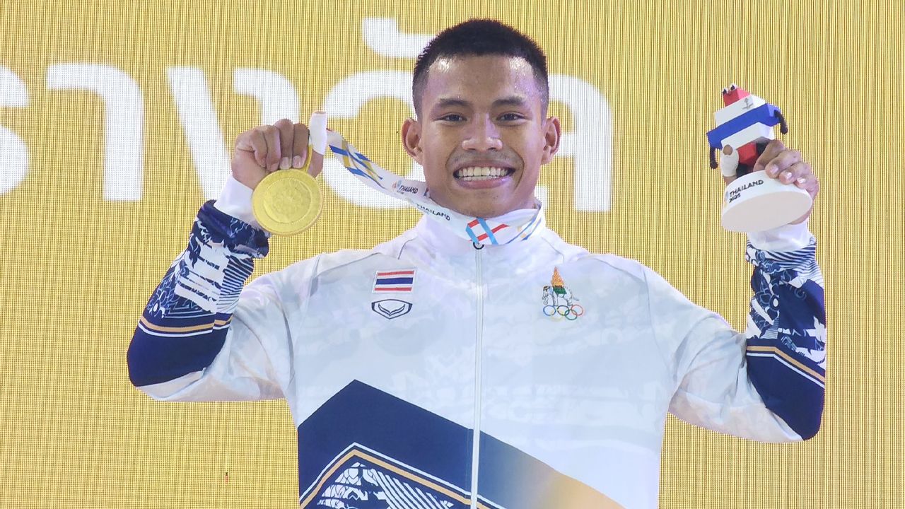 “เวฟ” วีรพล ทุบสถิติโลกสองรายการ คว้าทอง 71 กก.ชาย ยกน้ําหนักซีเกมส์ 2025