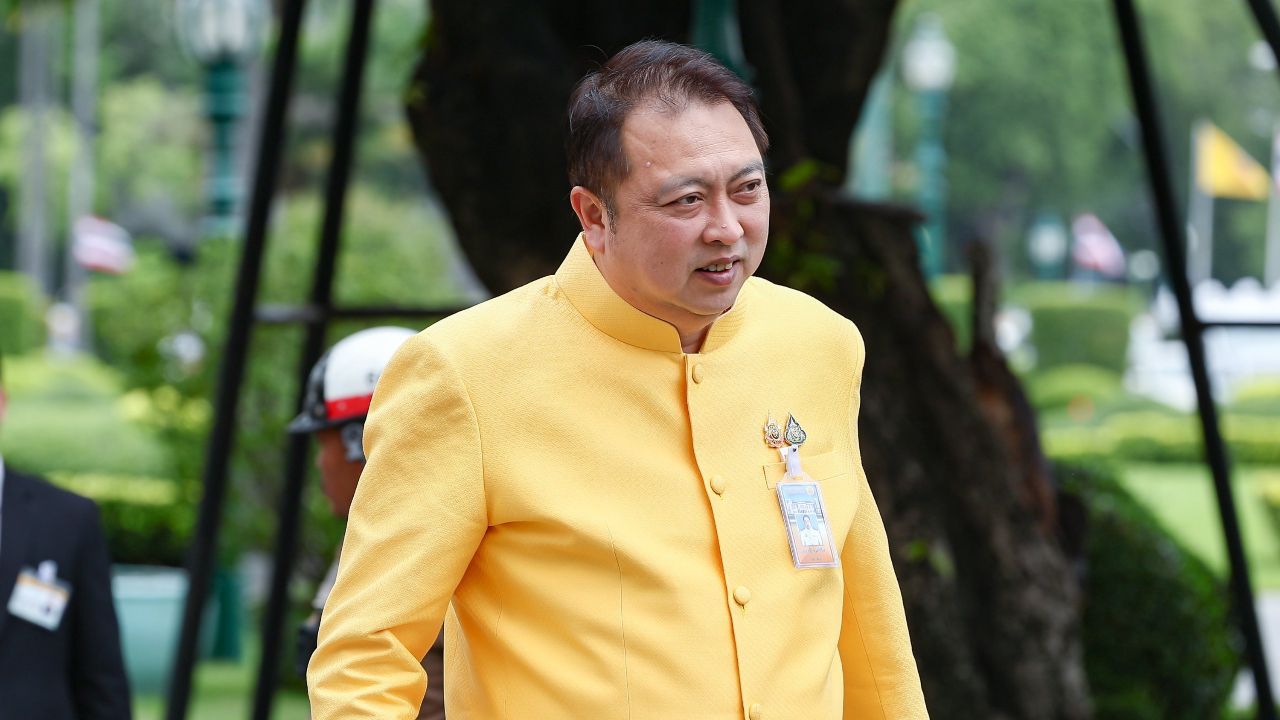 สุชาติ ชมกลิ่น เตรียมนำอดีต ส.ส. เข้าพรรคภูมิใจไทย 15 ธันวาคมนี้