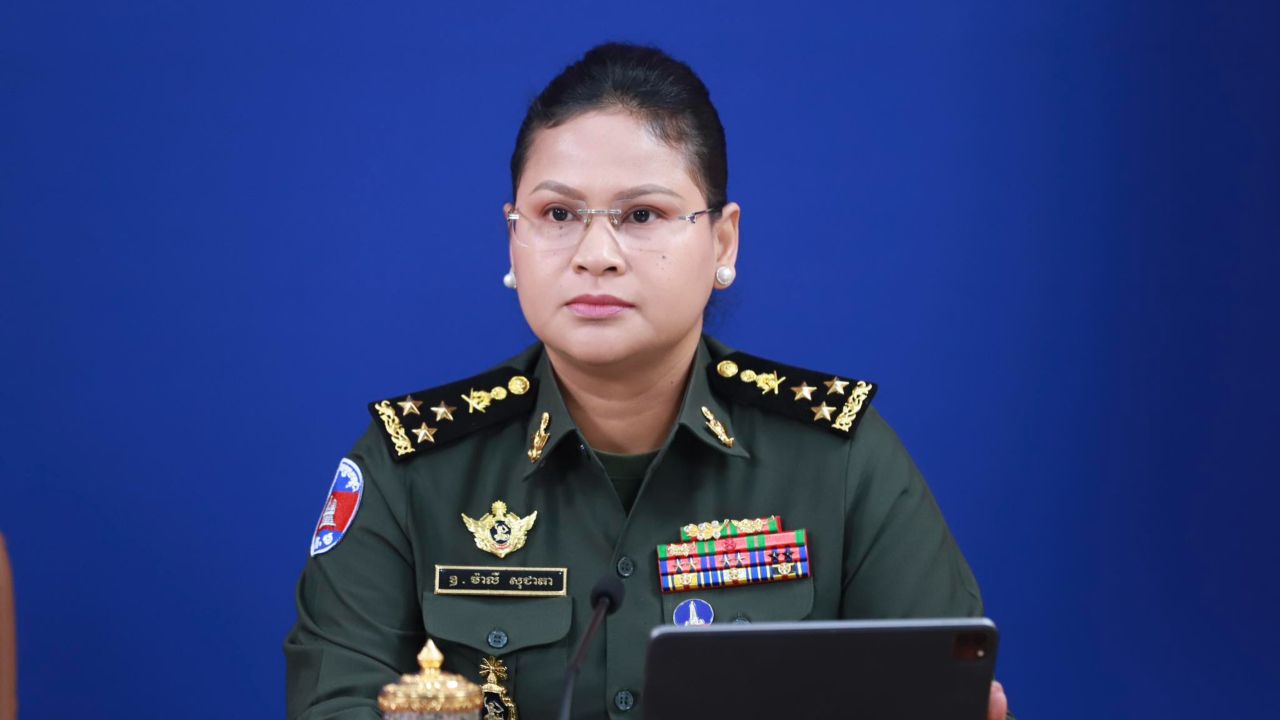 กัมพูชาปฏิเสธข่าวเคลื่อนย้ายอาวุธหนัก กล่าวหาไทยยิงเข้ามา 2 ครั้ง