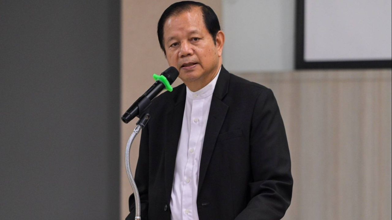 พรรคไทยสร้างไทยวิจารณ์คำสั่งย้าย 196 นายอำเภอทำระบบคุณธรรมพัง