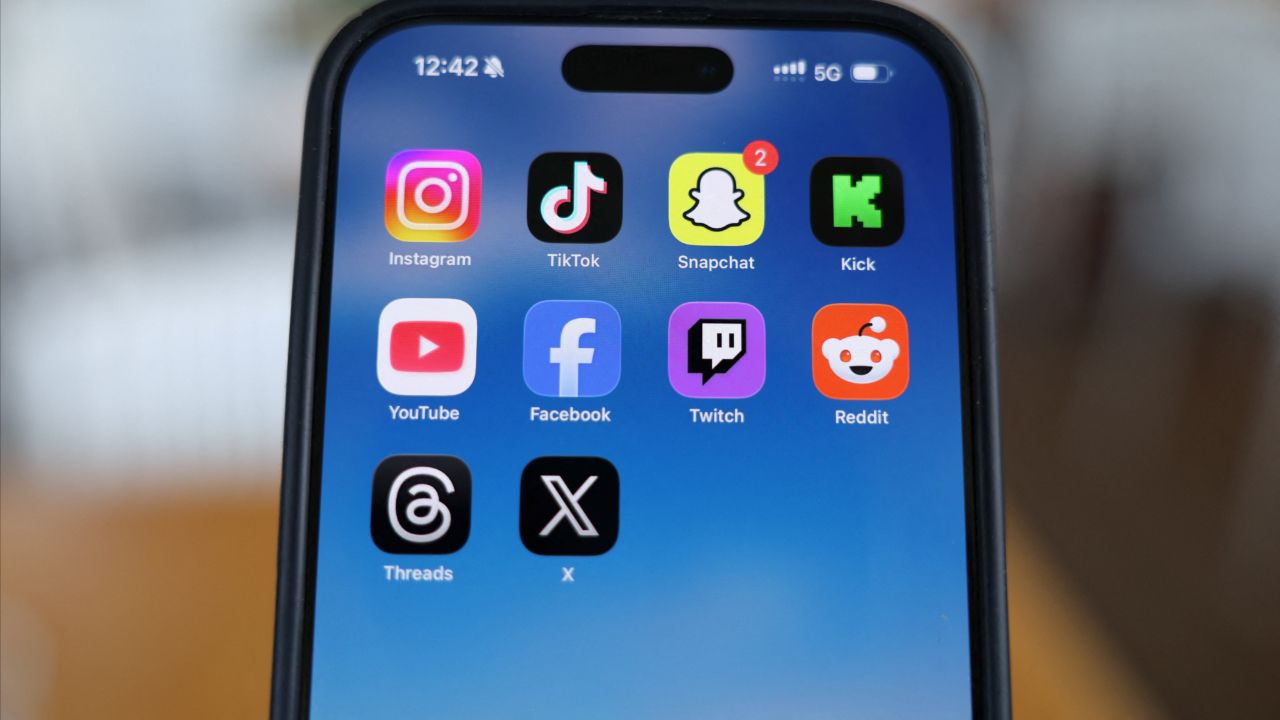 ที่แรกของโลก ออสเตรเลียเริ่มบังคับใช้ ก.ม.ห้ามเด็กต่ำ 16 ใช้โซเชียล