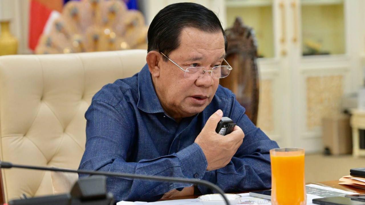 ฮุนเซนเรียกร้องช่วยเหลือทหารและชาวบ้านอพยพ ขอรับบริจาคข้าวเม่าแทนบะหมี่กึ่ง