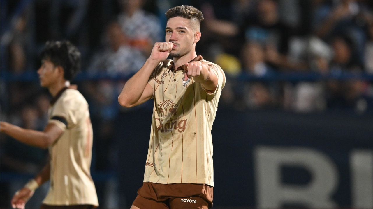 ผลบอล ช้าง เอฟเอ คัพ "บุรีรัมย์" เกือบหลับแต่กลับมาชนะ "คัสตอม" เข้ารอบ 16 ทีม