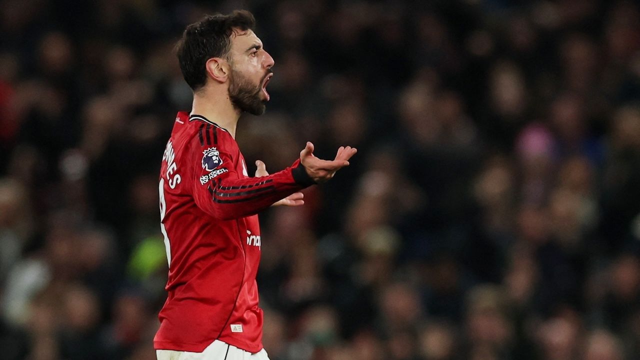 หย่อนไข่ "บรูโน่" เผยเหตุที่จะไม่ต่อสัญญาใหม่ "แมนยู" หลังมีข่าวทีมจ้องขายให้ "อัล ฮิลาล"