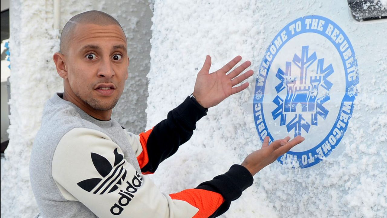 ดีเจชื่อดังแอฟริกาใต้ถูกยิงเสียชีวิตกลางโจฮันเนสเบิร์ก