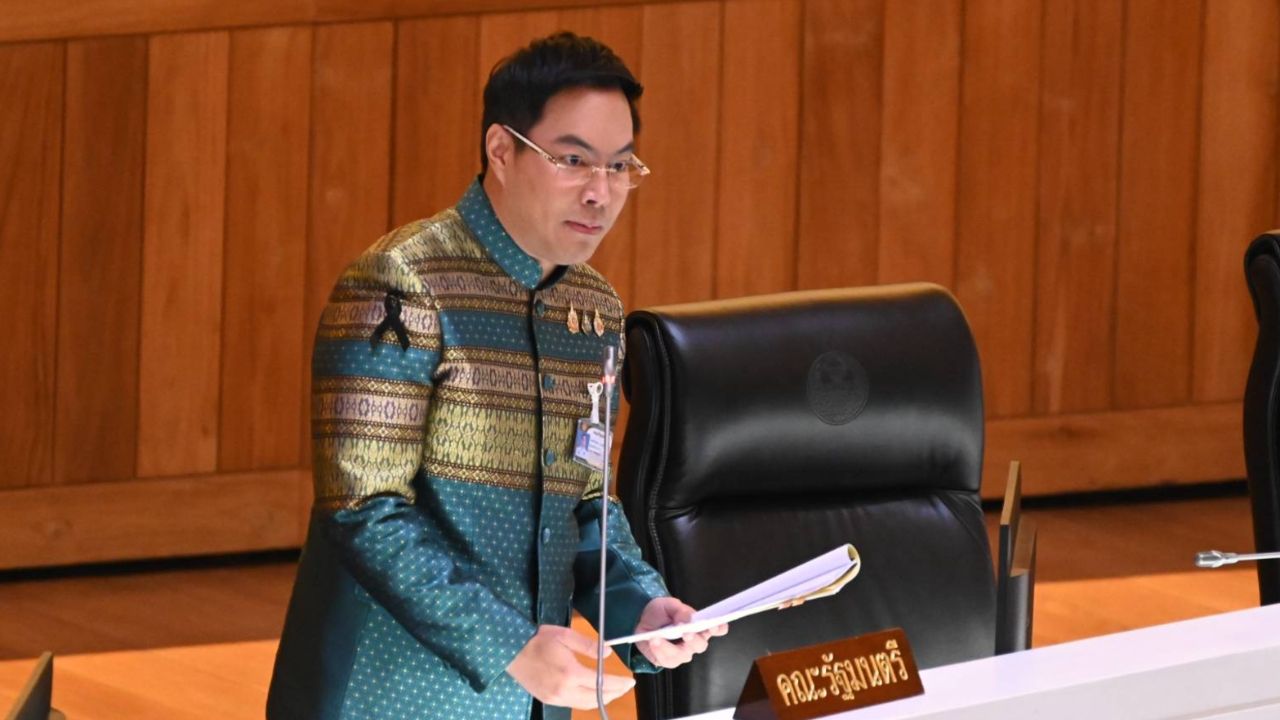 อัครนันท์แจงสภา หลักสูตรฐานสมรรถนะขยายถึง ม.ปลาย ปี 70 ยังไม่เคาะวันใช้ทั่วประเทศ