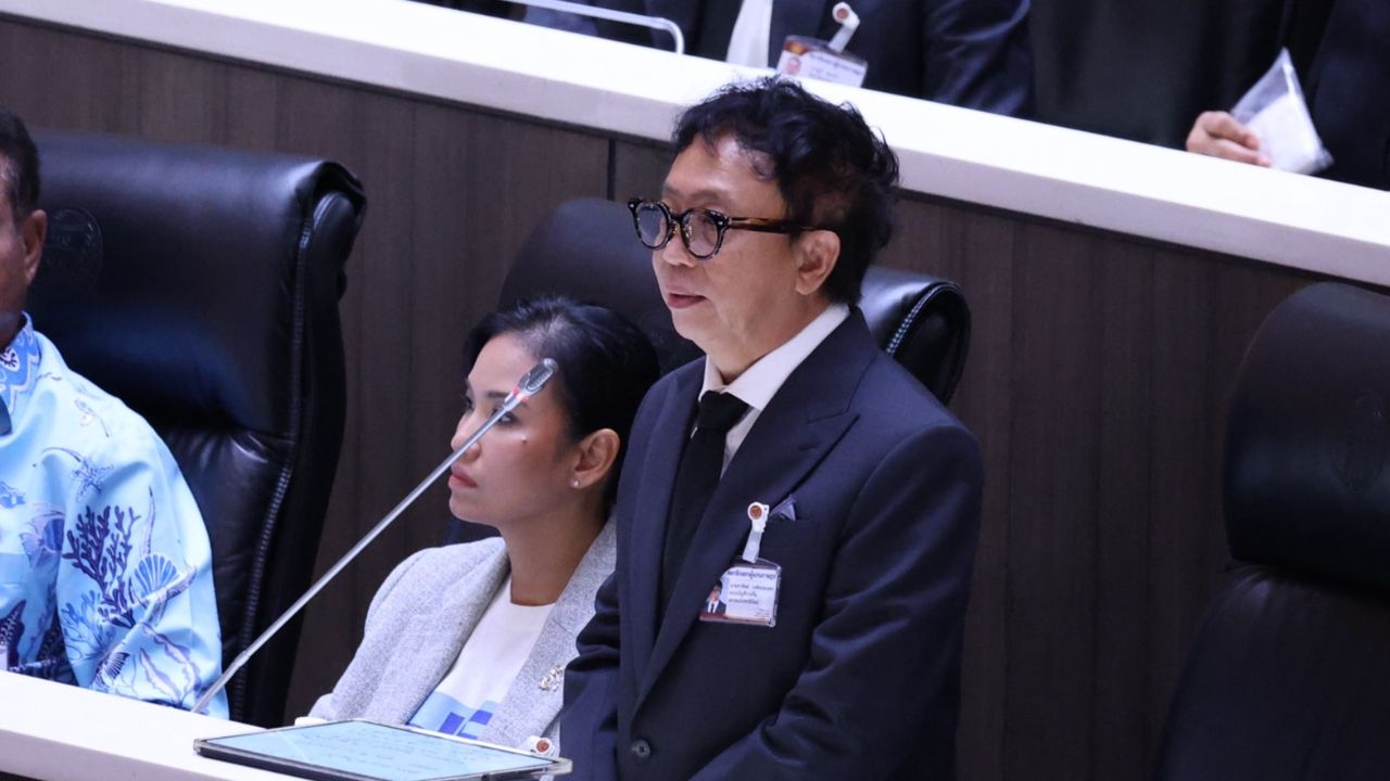 2 สส.ปชป. จวกยับ กกต. ตัดตอนเพื่อตัดจบคดีฮั้ว สว. สังคมฝากความหวัง “DSI-ศาลฎีกา”