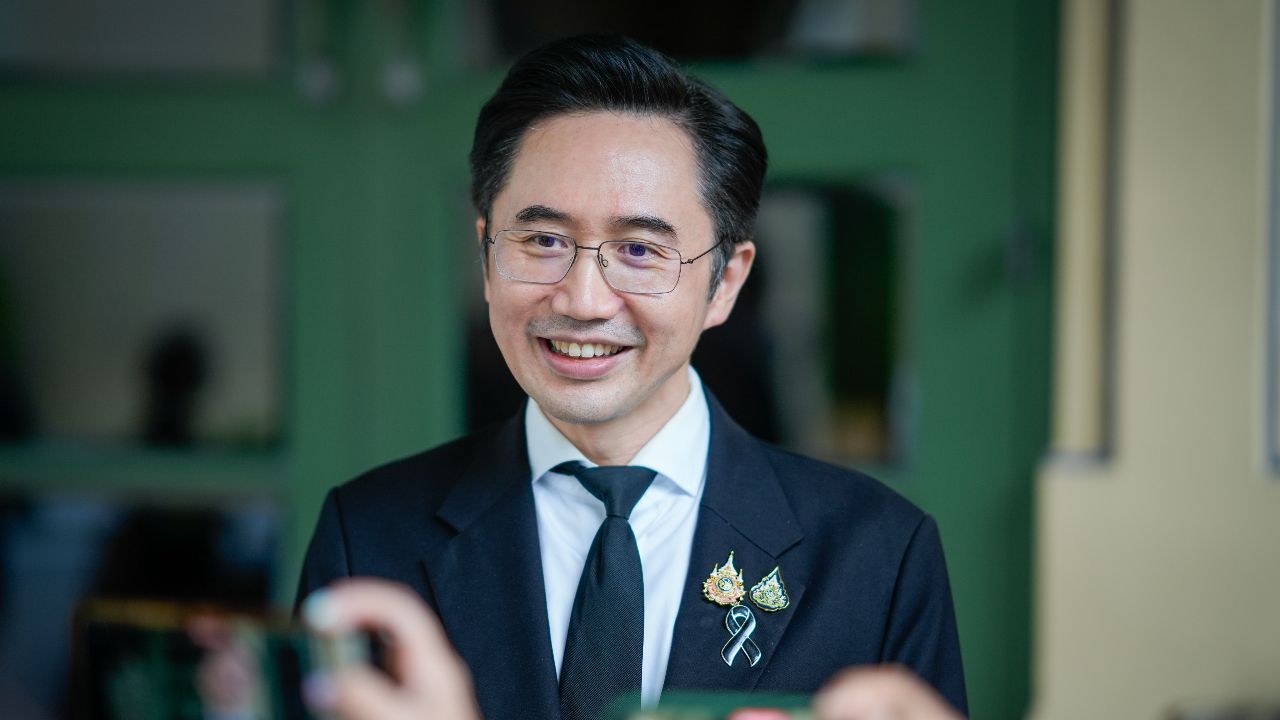 ซักฟอก 18 รัฐมนตรี: ภราดรเผยนายกฯ เลือก 27–29 ต.ค. แค่ 3 วัน ไม่หวั่น "หมัดเด็ด" กรณ์ ประธานสภาย้ำวิป 2 ฝ่ายยังไม่เคาะ
