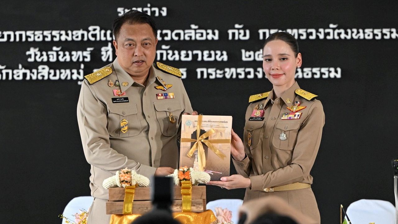 มอบไม้จันทน์หอมทําพระโกศ พระราชทานเพลิงพระศพ "พระองค์ภา"
