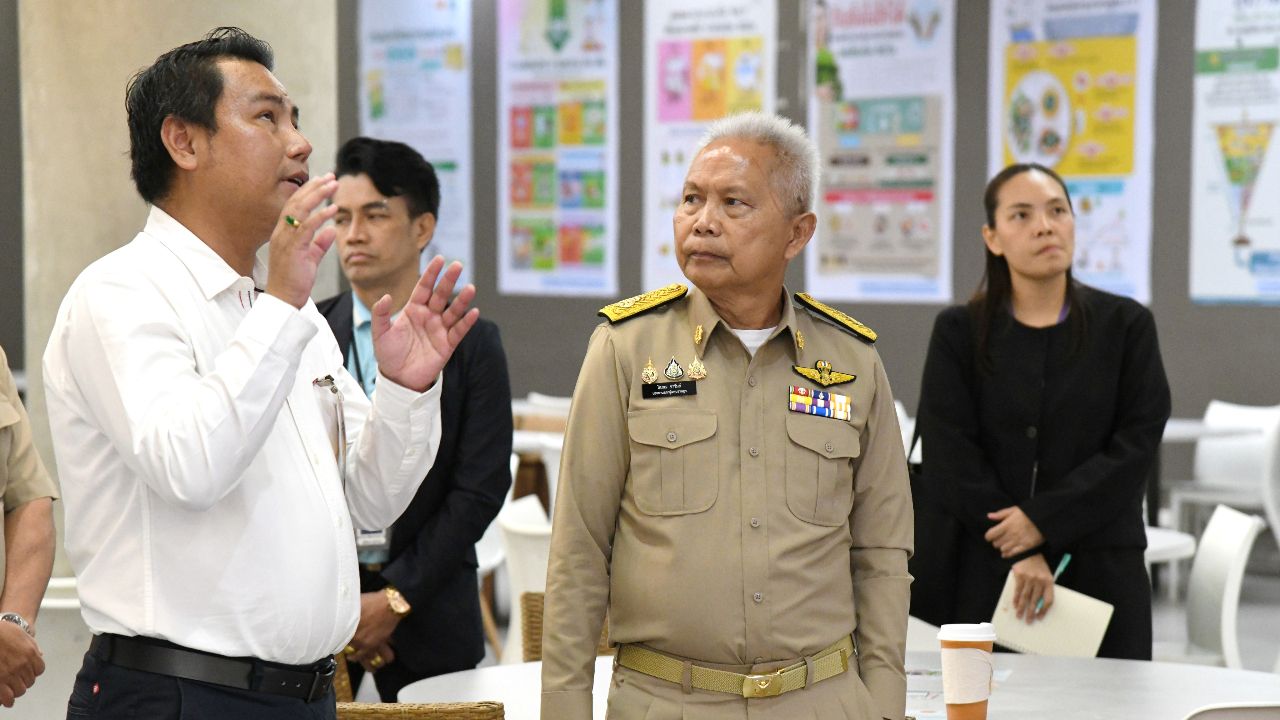 “โสภณ” ยัน สภาฯ ปลอดภัย 100% ฝ้าโรงอาหารหลุด ไม่เกี่ยวหมดประกัน