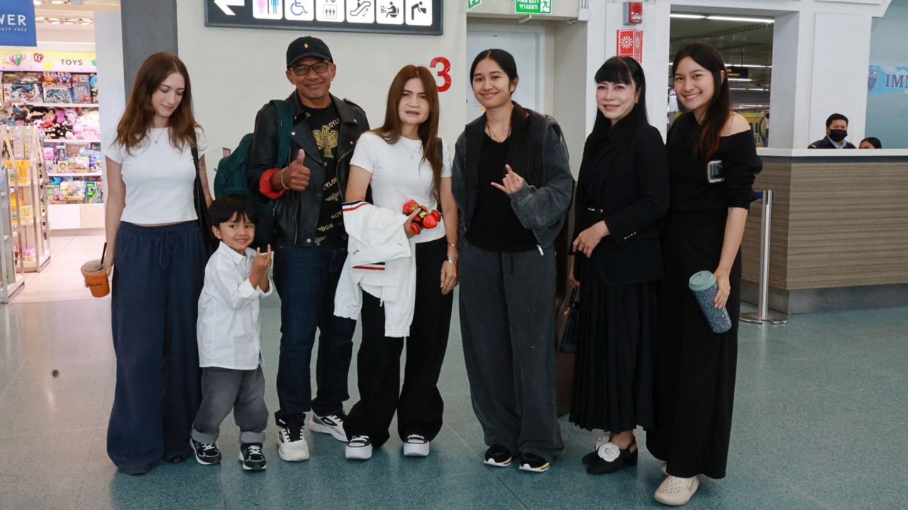 “เนเน่ รอยัล” บินจากภูเก็ต มุ่งหน้าสหรัฐฯ ลุย AGT 2026 รอบ Final แฟนๆ ส่งกำลังใจ