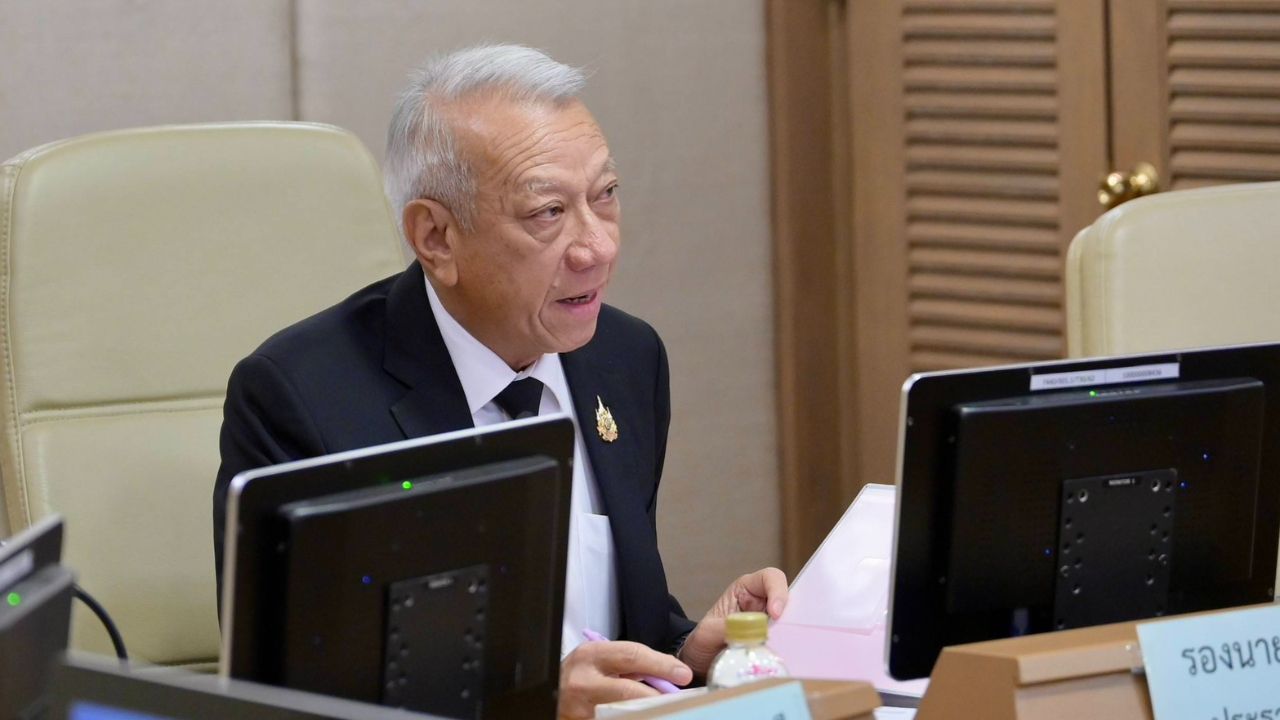 “พิพัฒน์” ถกแก้ปัญหามลพิษ หลังพบคราบน้ำมันรั่วไหลลงท่อระบายน้ำ จากดาต้าเซ็นเตอร์