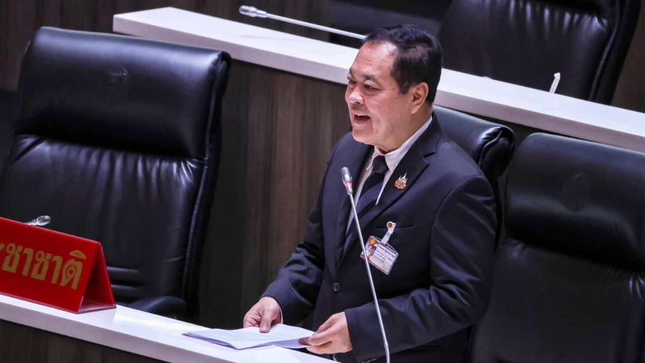 ถกมาราธอนงบฯ มท. ทะลุ 4 ชม. สส. ห่วงยาบ้าระบาดหนัก “ทวี” ชี้ จนท.รัฐ พ่ายอำนาจเงิน