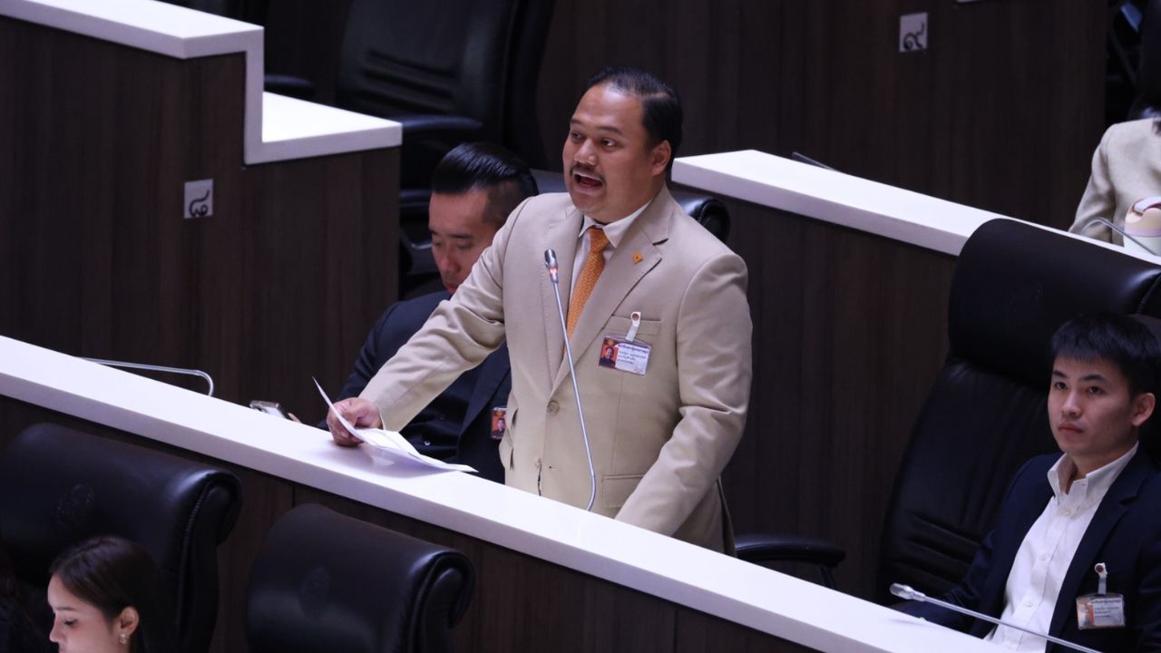 “ณัฐชา” อภิปรายงบฯ กระทรวงทรัพย์ แฉขุดบ่อบาดาลประเคนพื้นที่ภูมิใจไทย