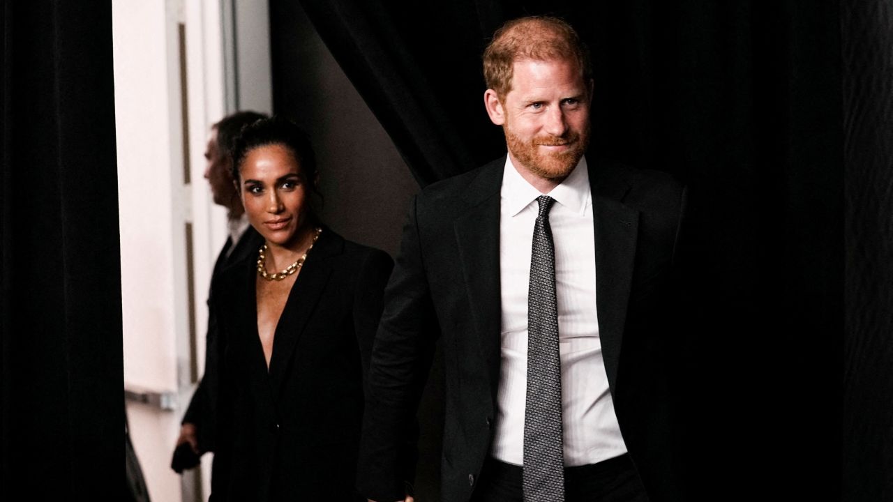 คิงชาร์ลส์ย้ำชัด เจ้าชายแฮร์รี่-เมแกน จะไม่กลับมาปฏิบัติพระกรณียกิจ