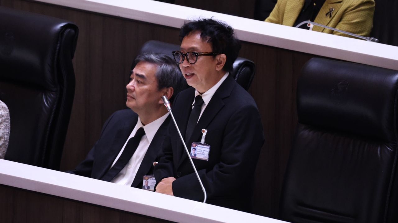 มติประชาธิปัตย์ โหวตไม่เห็นชอบ ร่าง พ.ร.บ.งบประมาณ 70 ปกป้องผลประโยชน์ประเทศ