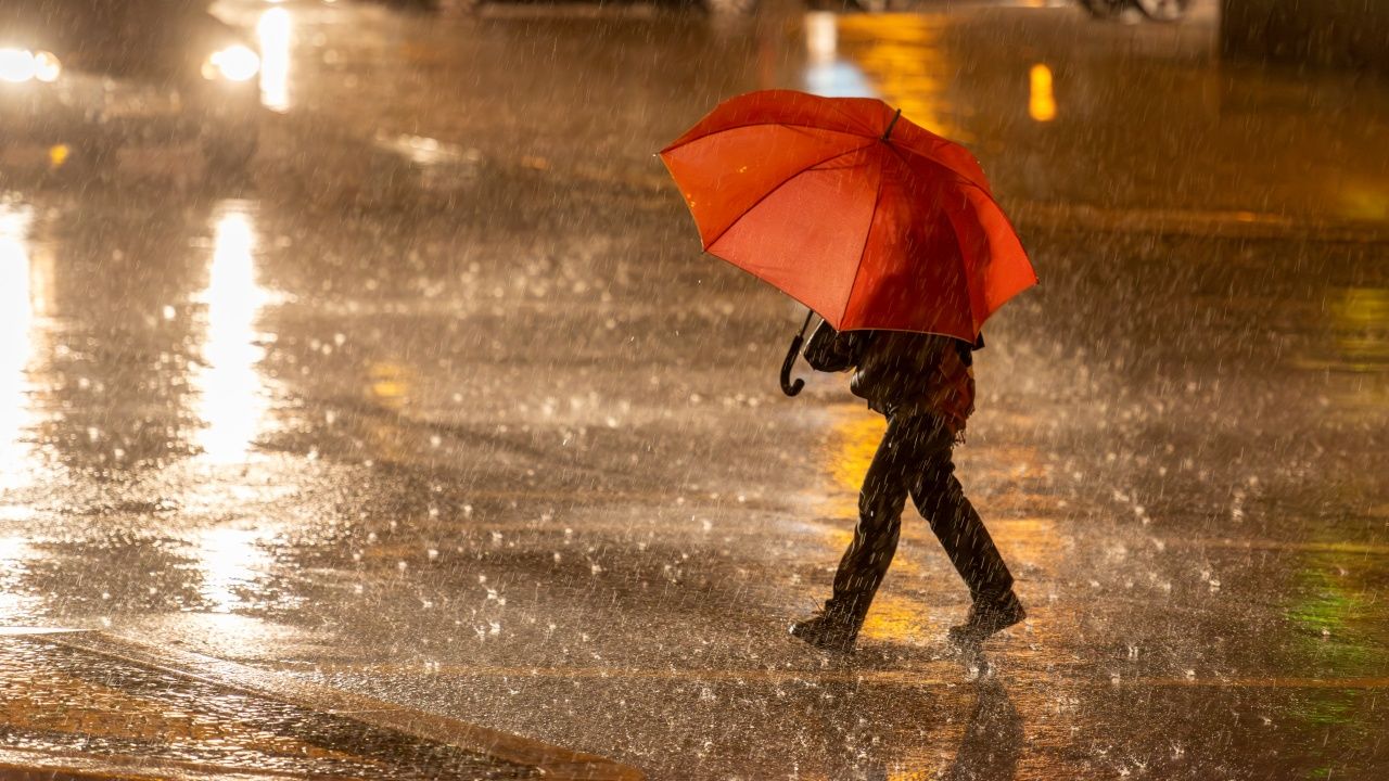 ประกาศฉบับ 8 เช็กรายชื่อจังหวัดเสี่ยง "ฝนตกหนักถึงหนักมาก" มีผลกระทบถึง 7 ก.ย.