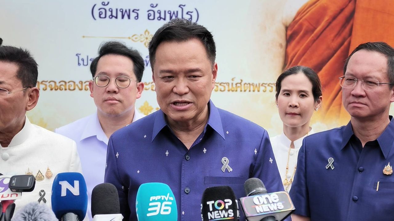 “อนุทิน” ปัดภูมิใจไทยยื้ออภิปรายรายงาน กกต.หนีคดีฮั้ว สว. เมินตอบ “ไหม” เหน็บรายการใหม่รัฐบาล