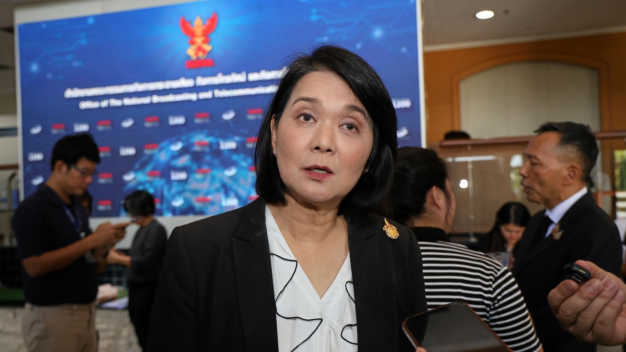 “พิรงรอง” ร่อนจดหมายด่วนที่สุดถึงเลขาฯ กสทช. จี้เปิดประชุม บอร์ด กสทช. ที่เหลืออยู่
