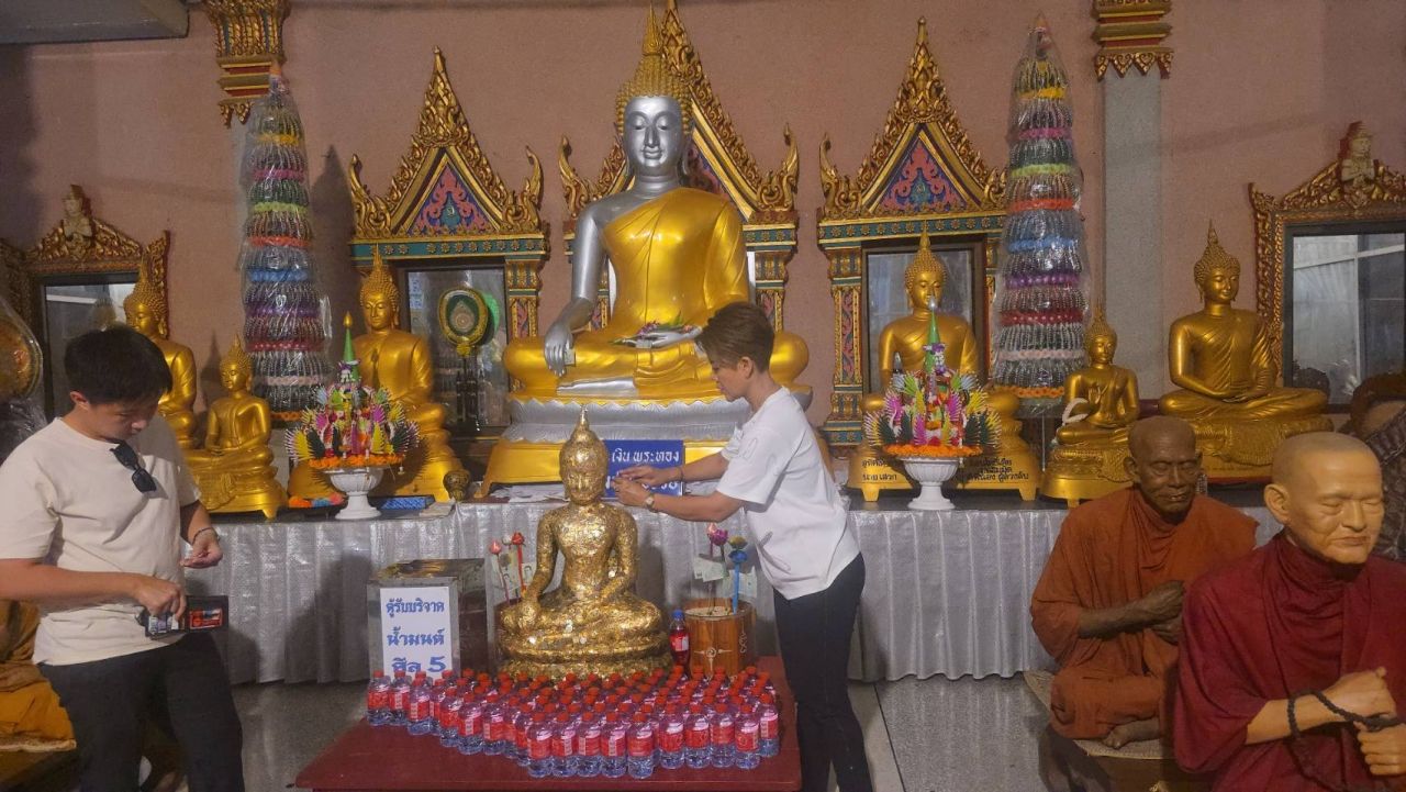 ศิลปินร่วมอาลัย “เพลิน พรหมแดน” จากไปครบ 2 ปี หยิบ “เลขเด็ด” ให้แฟนคลับ