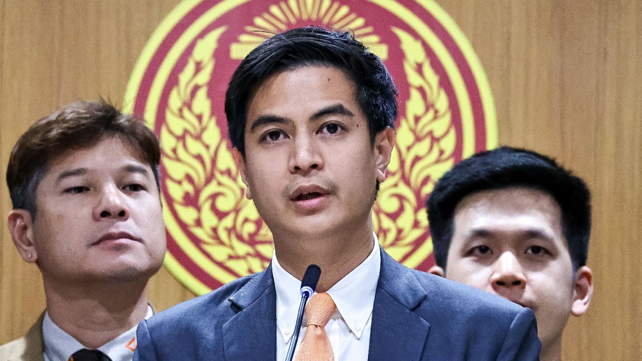 พรรคประชาชน ล็อกเป้า “อนุทิน-ไชยชนก” โดนอภิปรายไม่ไว้วางใจแน่