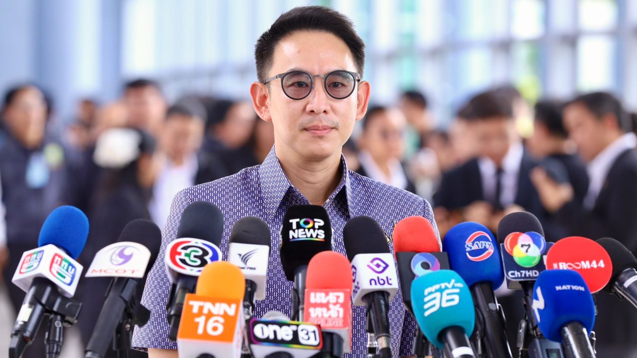 “วรศิษฎ์” เผยได้รับรายงานเหตุเพลิงไหม้ชุมชนมักกะสันแล้ว กำชับกทม.เร่งสำรวจพื้นที่เสี่ยง