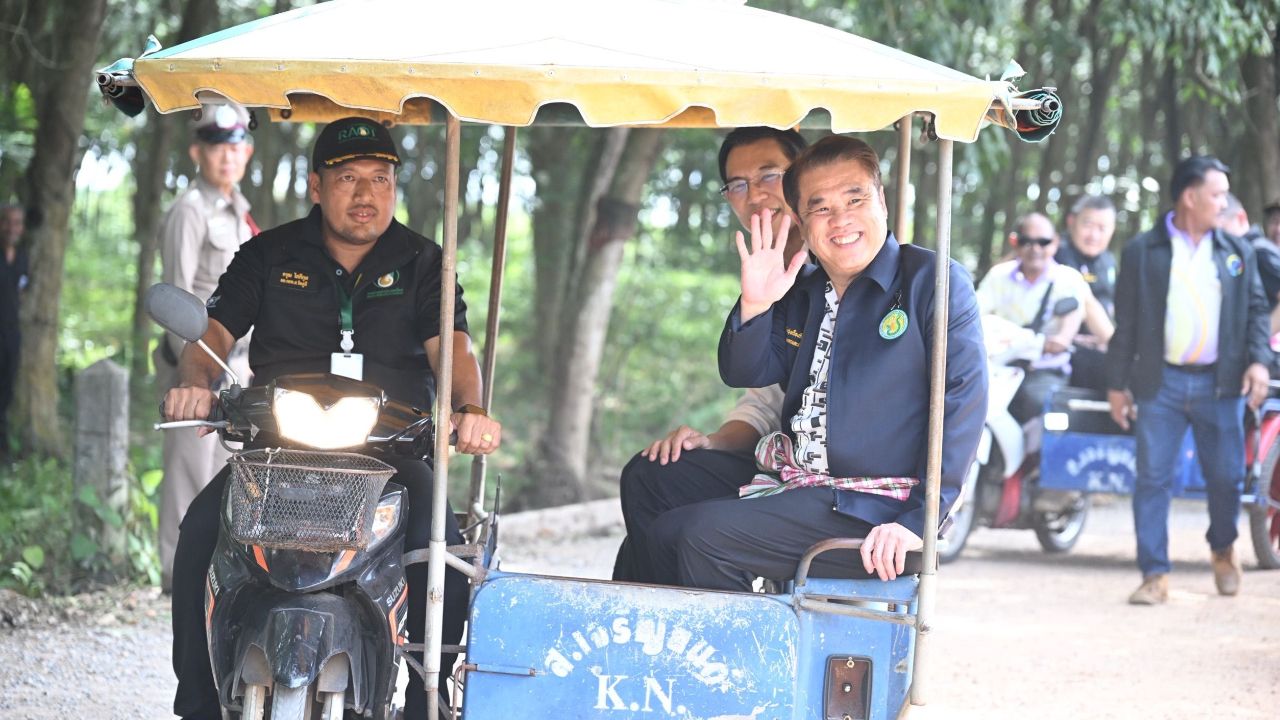 “สุริยะ” ลุยอารยเกษตร ในพื้นที่สวนยาง ผสานภูมิปัญญาท้องถิ่นกับเทคโนโลยี รักษาตลาดส่งออกยางพาราโลก
