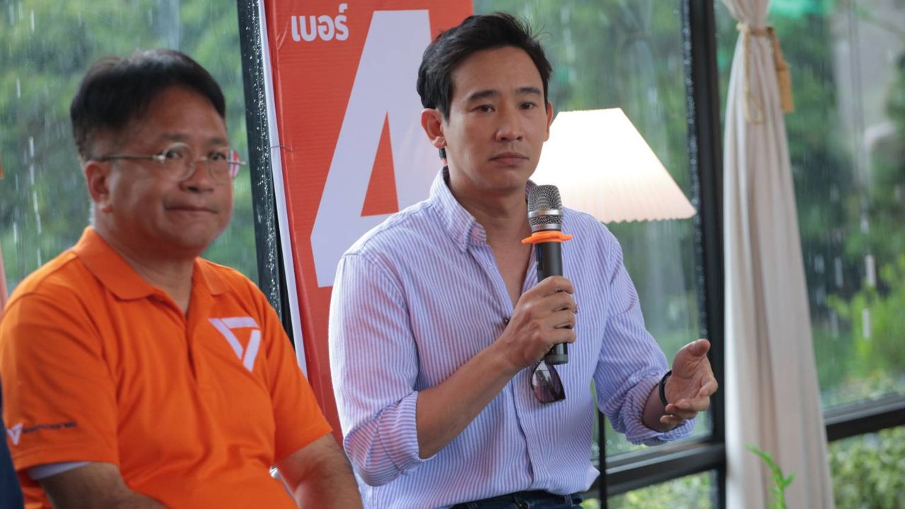 “พิธา-เดชรัต” ชู “เรียนระดับโลกที่นนทบุรี” ย้ำ ปชน. ไม่คิดตัดงบการลงทุนด้านการศึกษา