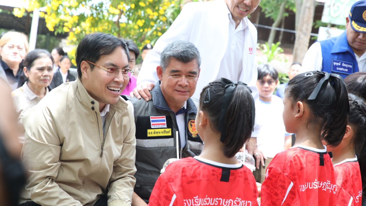"อัครนันท์" เยี่ยม รร.พื้นที่ห่างไกล ลั่น ศธ. เร่งลดความเหลื่อมล้ำ